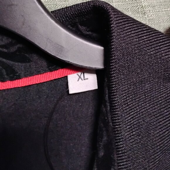 Goth Bruno Luxe Velvet Flocked Short Sleeve Henley II - Picture 3 of 4